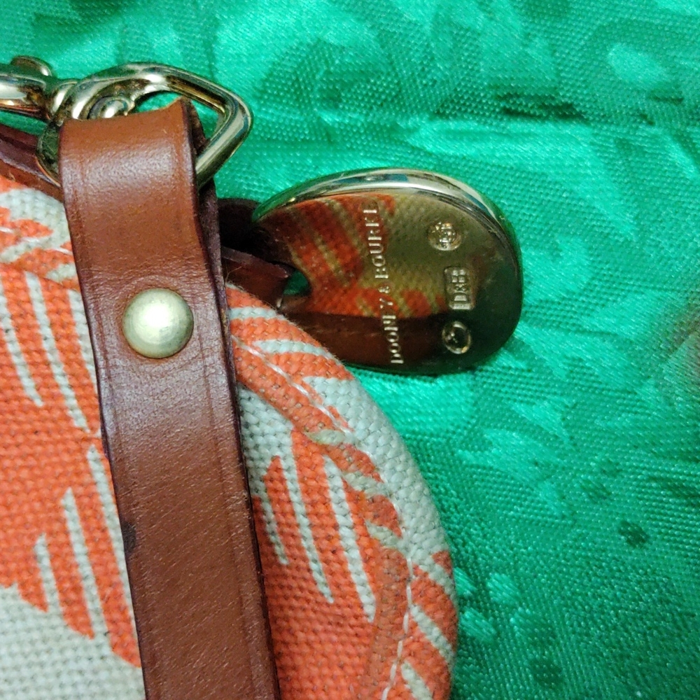 Dooney & Bourke - Picture 3 of 6